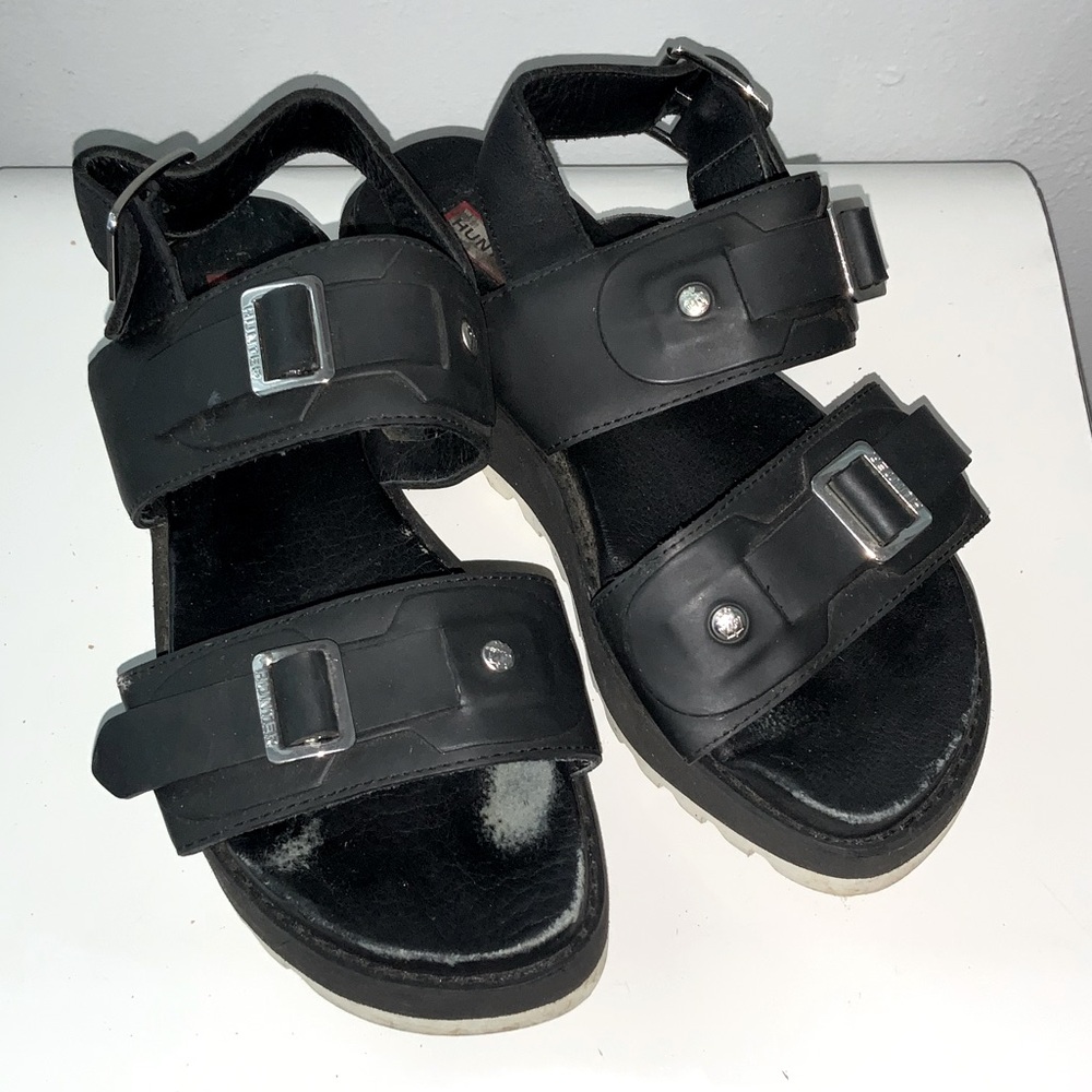 Hunter Women’s Black Buckle Strap Platform Sandals